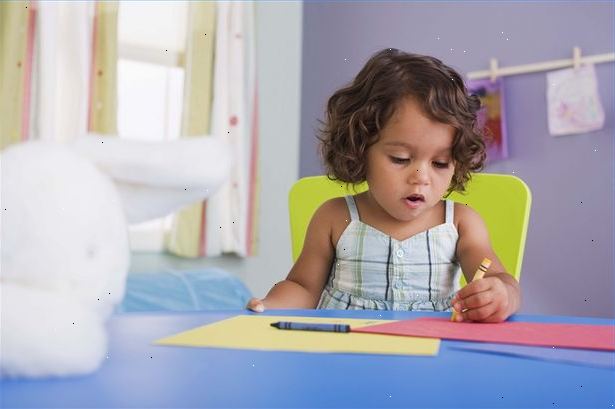 Hvordan underviser dit barn farver den sjove måde. Medmindre du gøre læring en sjov ting.